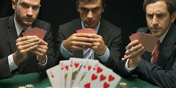 Tujuan dari permainan Blackjack adalah untuk Mengalahkan Satu-Satunya Dealer